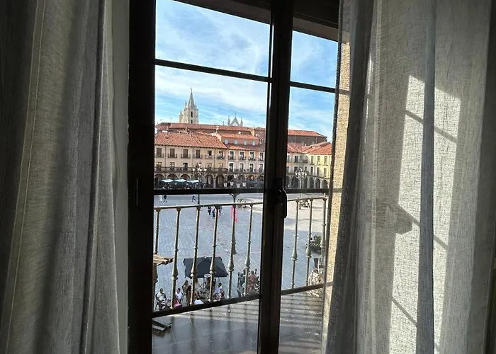 Old Town Plaza Mayor * 레온